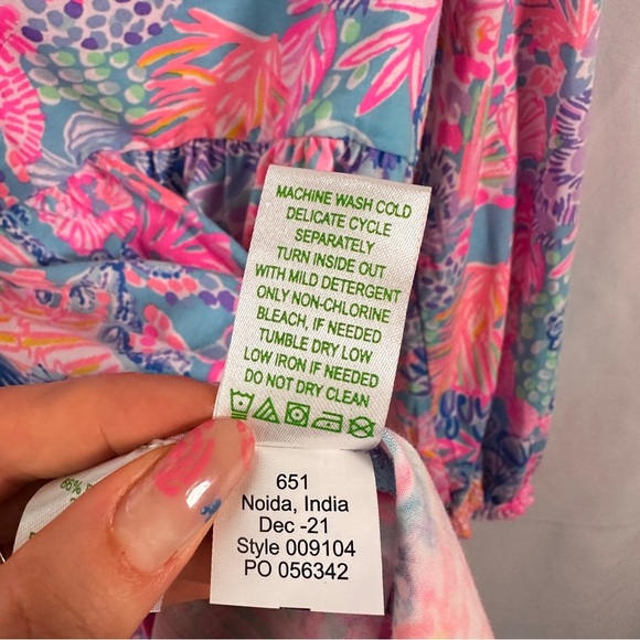 Lilly Pulitzer Babydoll Peplum Tunic, Multi Pink/Blue Reef Print (S) V-Neck - Picture 9 of 11